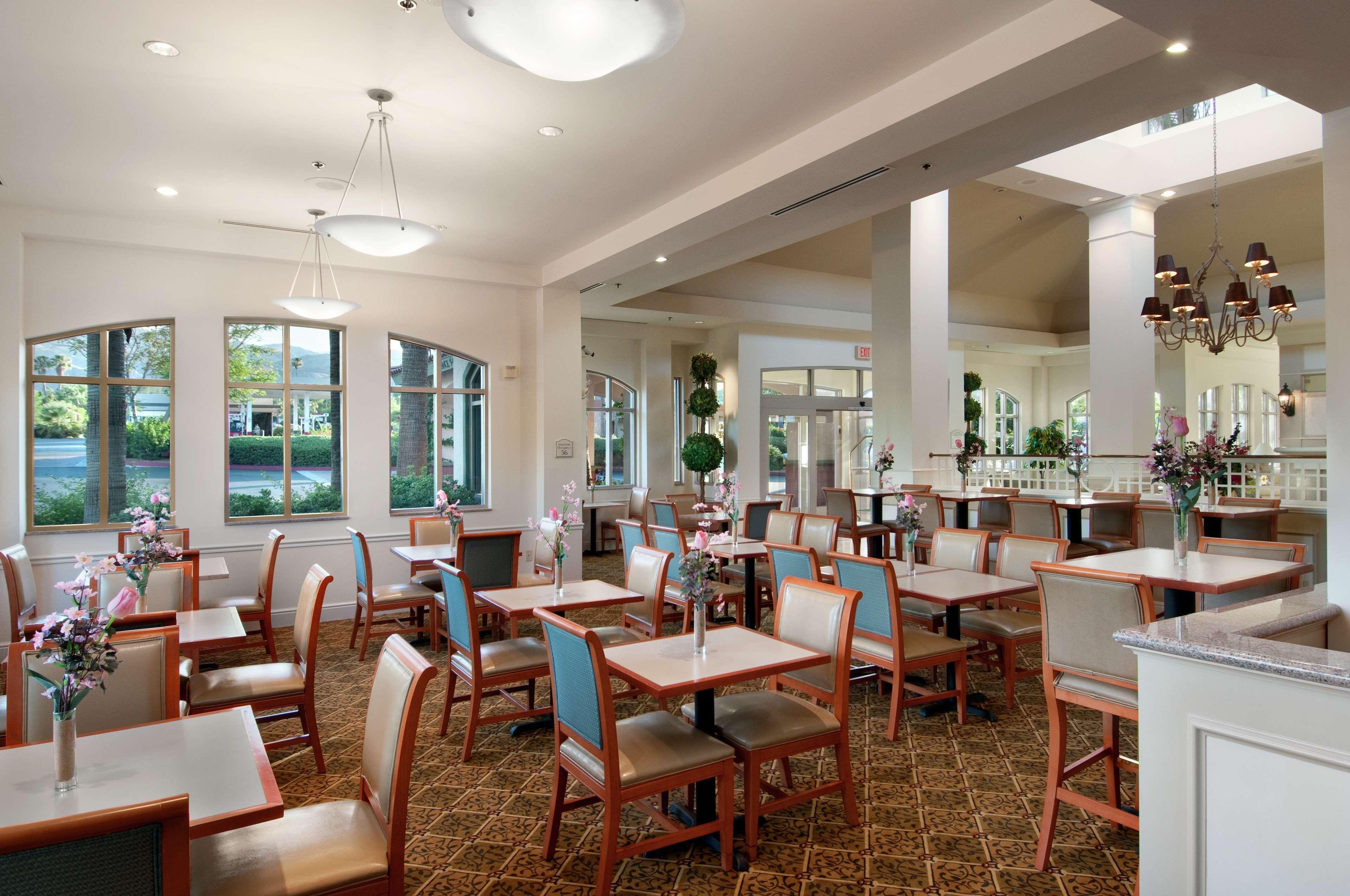 Hilton Garden Inn Palm Springs/Rancho Mirage Bagian luar foto