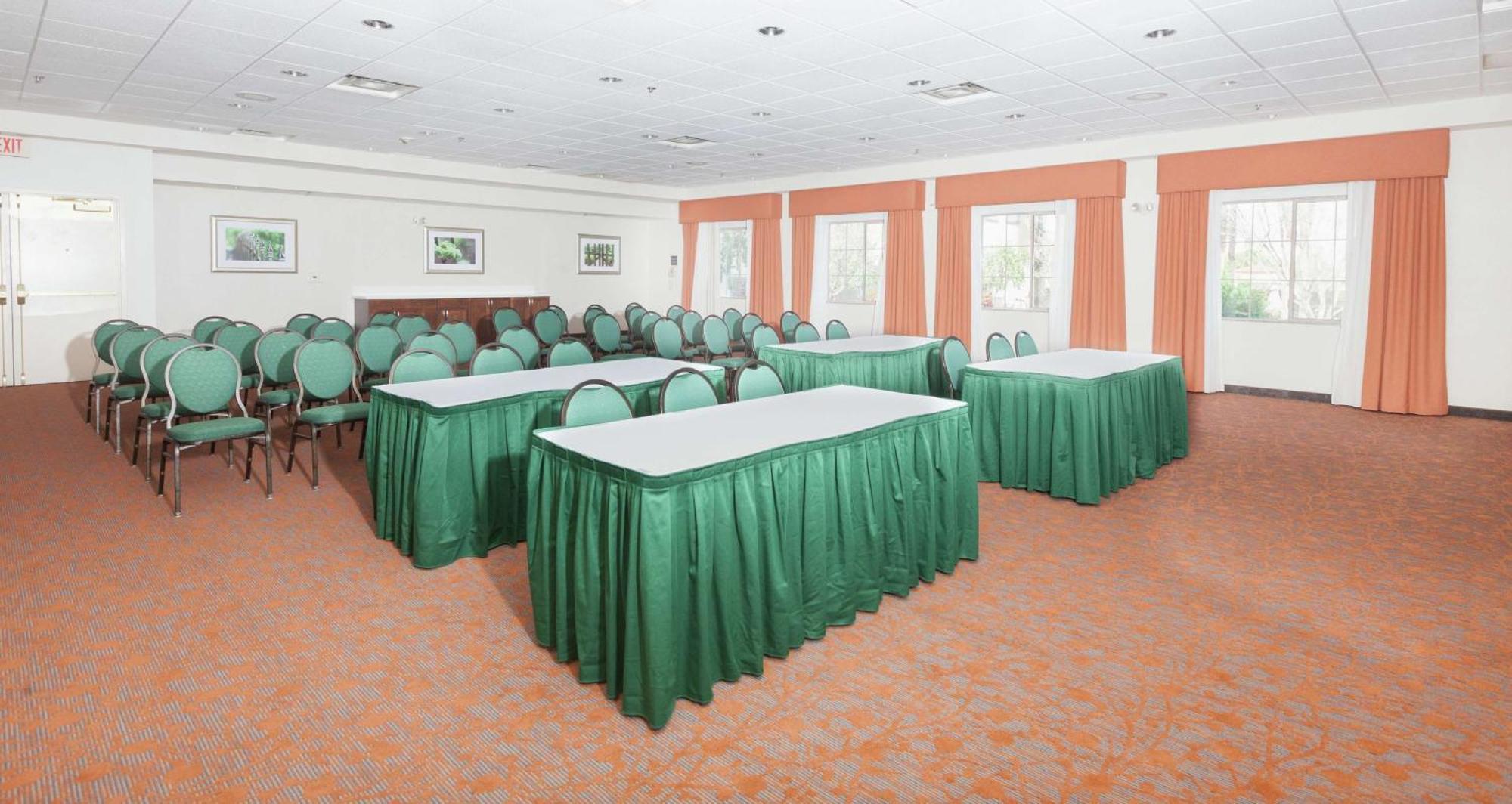 Hilton Garden Inn Palm Springs/Rancho Mirage Bagian luar foto