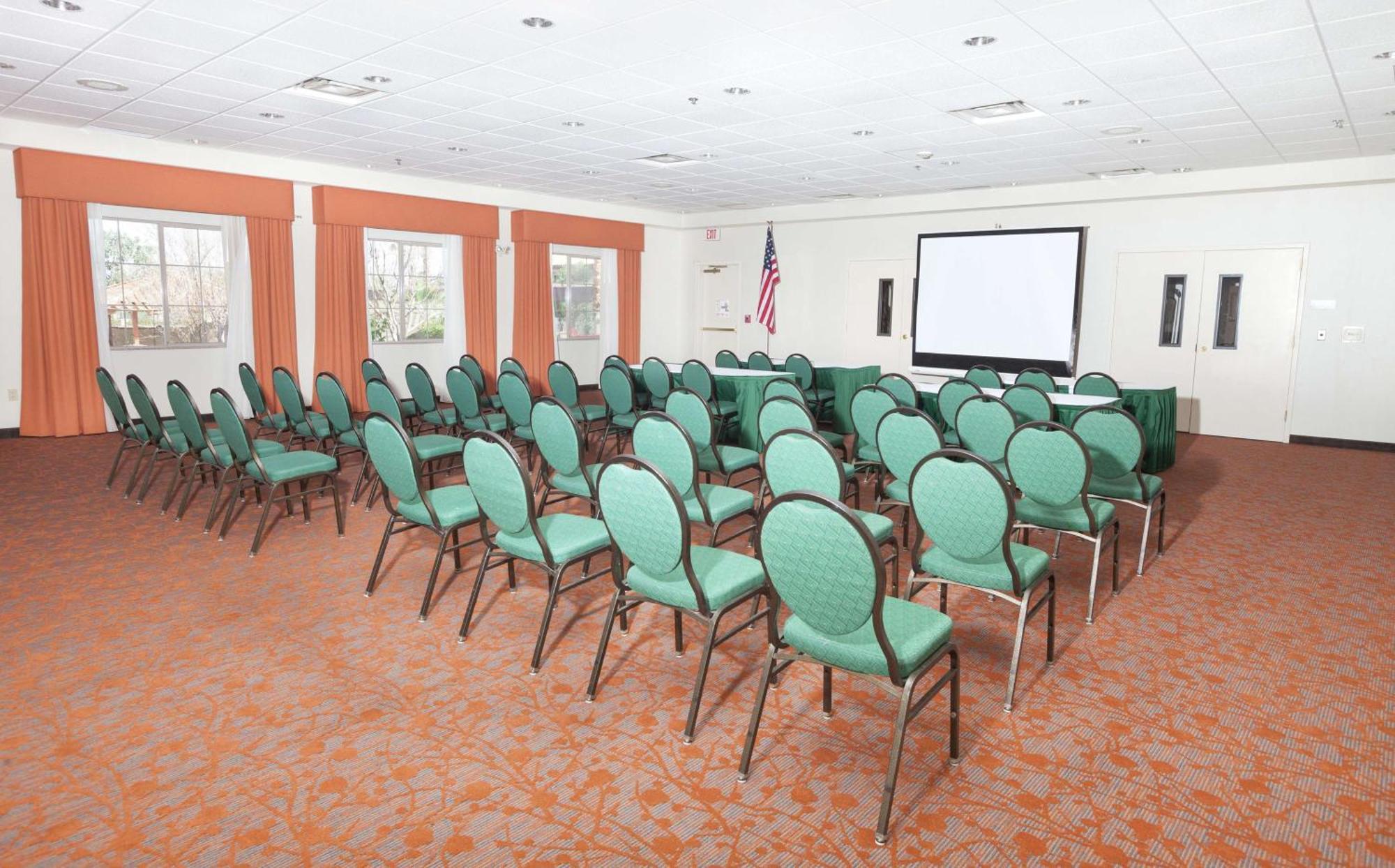 Hilton Garden Inn Palm Springs/Rancho Mirage Bagian luar foto